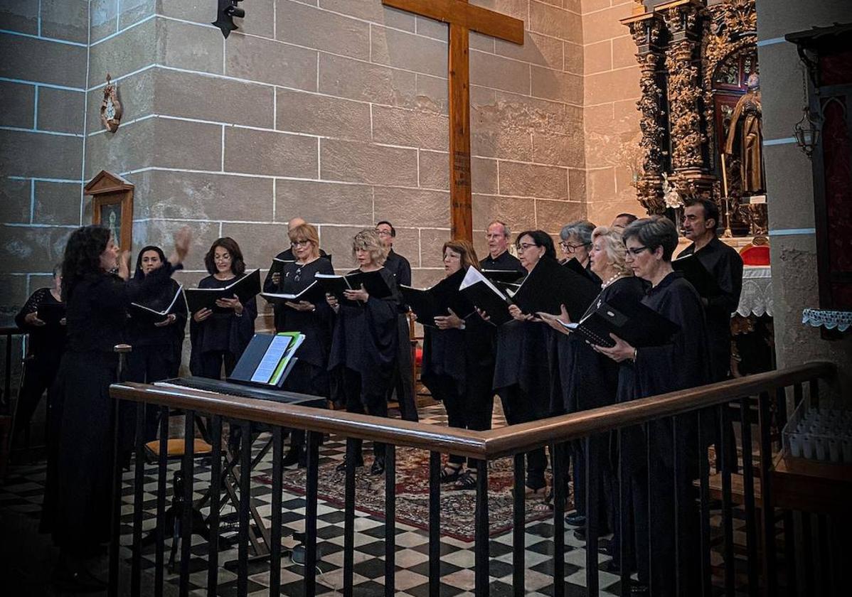 La Coral Cauriense ofrece un concierto con obras emblemáticas de la Cuaresma