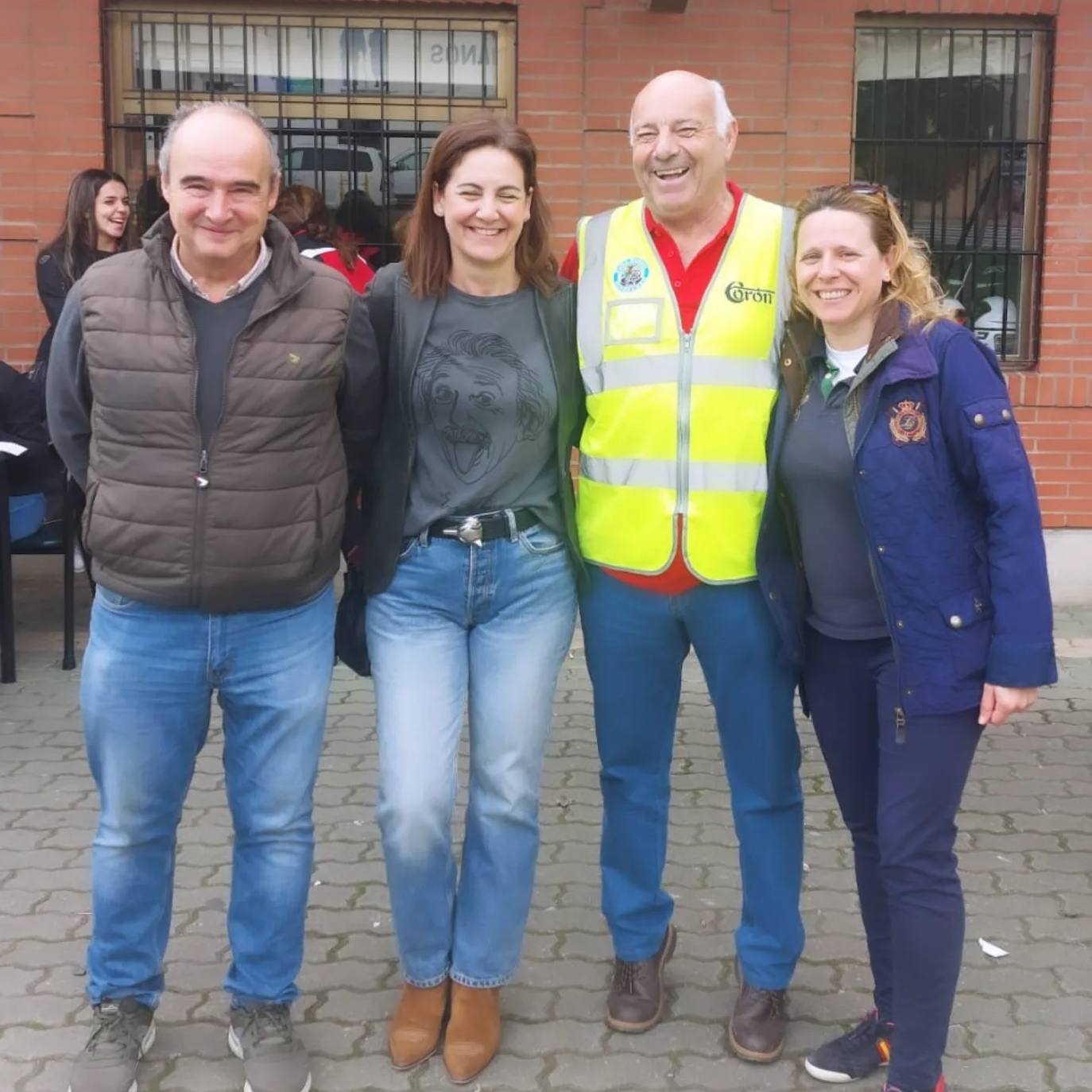 Ambientazo en la primera salida del año de la Peña Motera Esperando