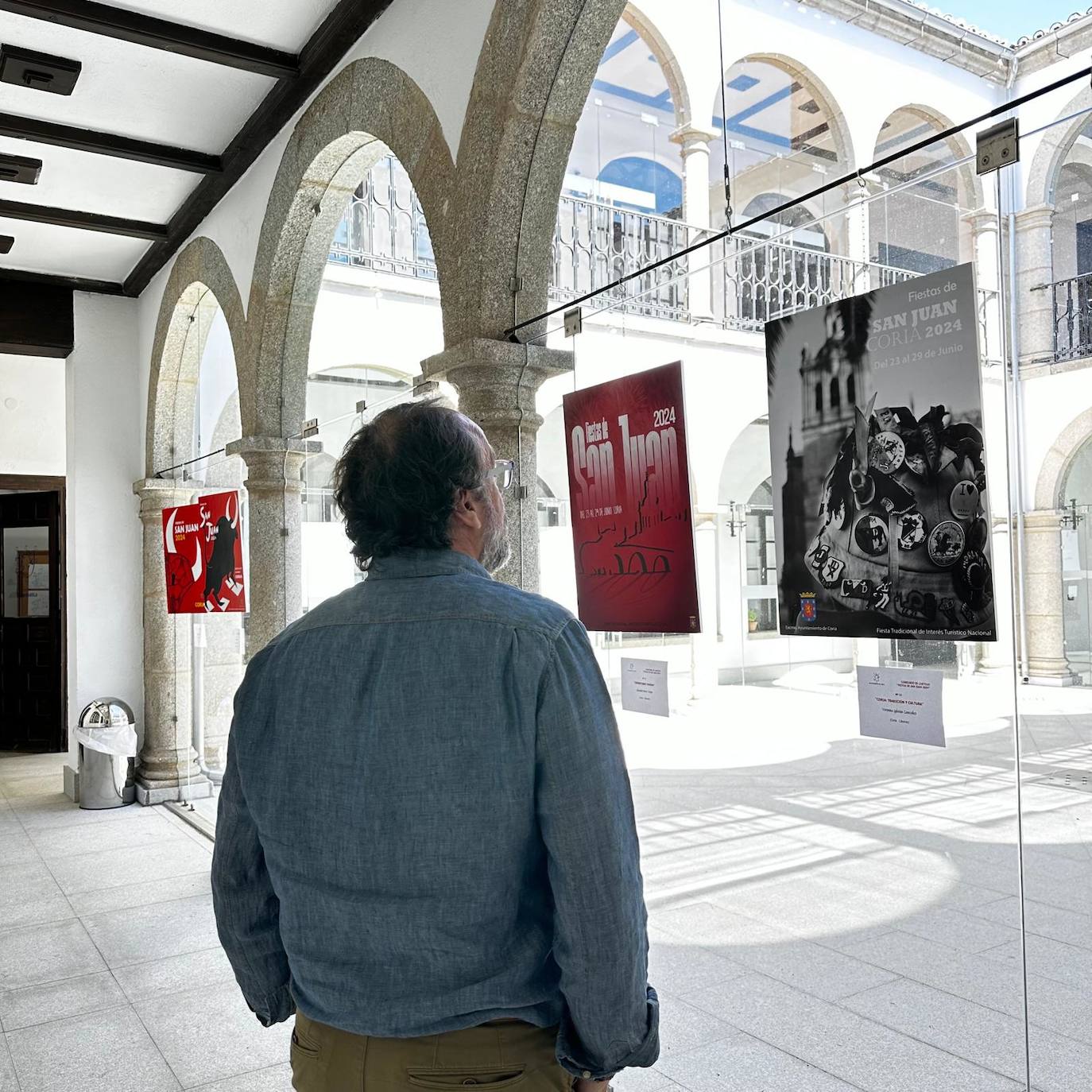 Ya se puede visitar la exposición de Carteles de las Fiestas de San Juan 2024