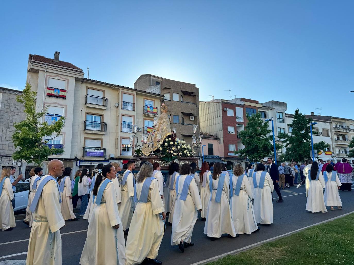 La devoción y pasión por la Virgen de Argeme de Coria en fotos