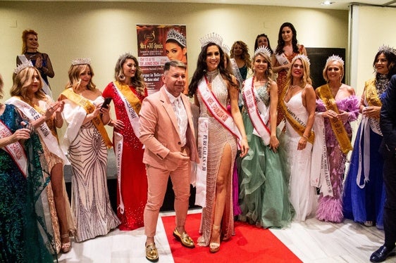 Puri Galán, la coriana de 37 Años que se ha convertido en reina de belleza nacional Mrs. +30