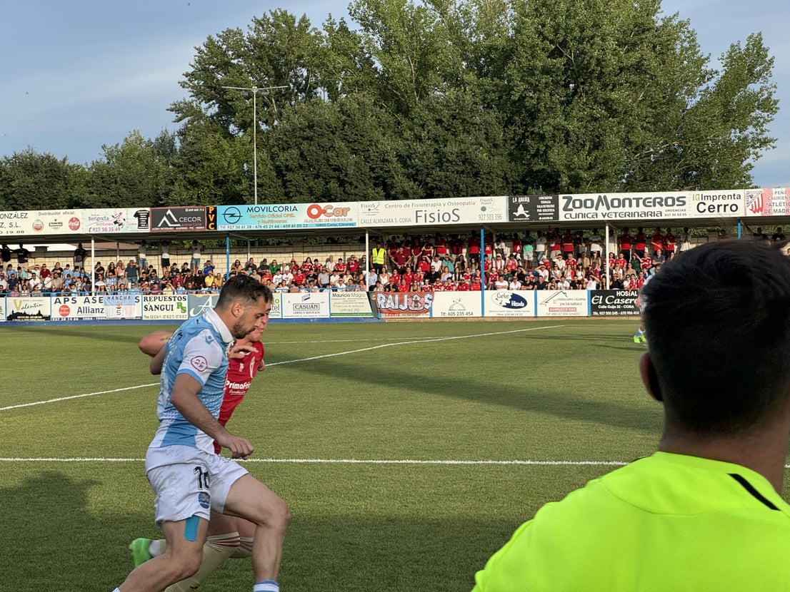 El Coria asciende a Segunda RFEF tras una contundente victoria ante el Real Murcia Imperial