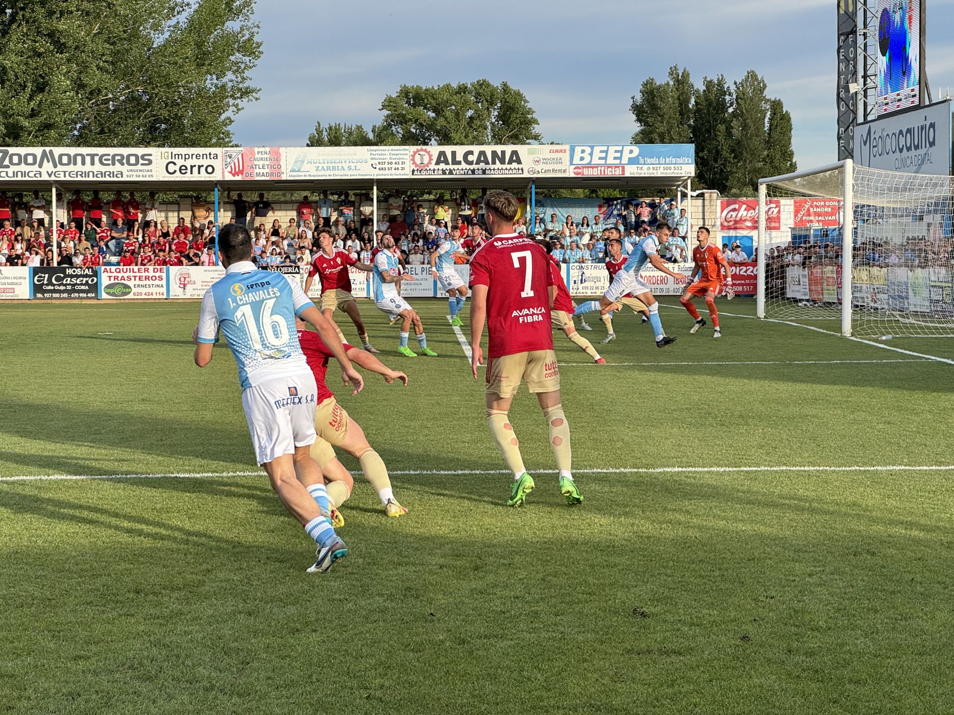 El Coria asciende a Segunda RFEF tras una contundente victoria ante el Real Murcia Imperial