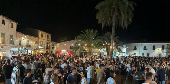 Éxito Rotundo del Festival Mundial de FoodTrucks 2024 en Coria