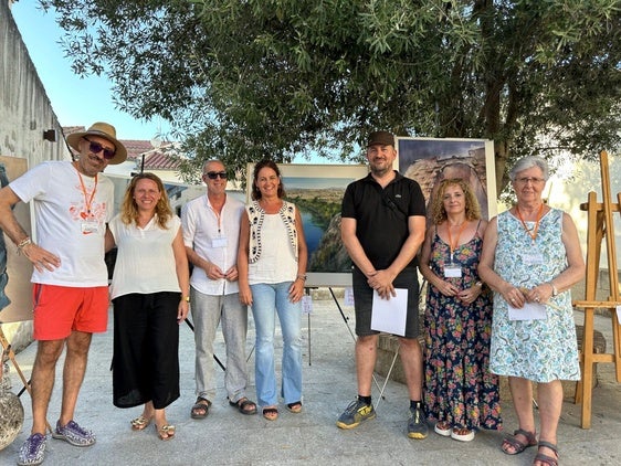 El madrileño Pablo Rubén López, ganador del primer premio del XII Certamen de Dibujo y Pintura al aire libre «Bufón Calabacillas»