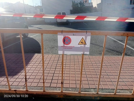 Prohibido estacionar en la zona de urgencias del Hospital Ciudad de Coria por montaje de antena