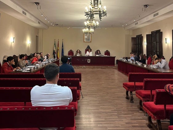 Coria concede la Medalla de la Ciudad a Jerónimo Sanguilinda y el Premio Cauriense del Año a Cáritas Interparroquial