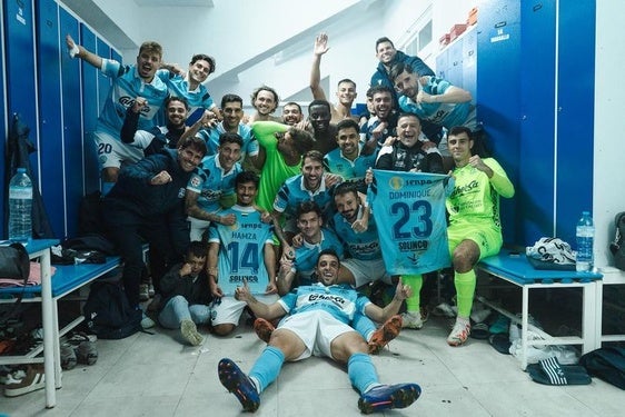 El CD Coria vence al CD Móstoles 3-1 en casa