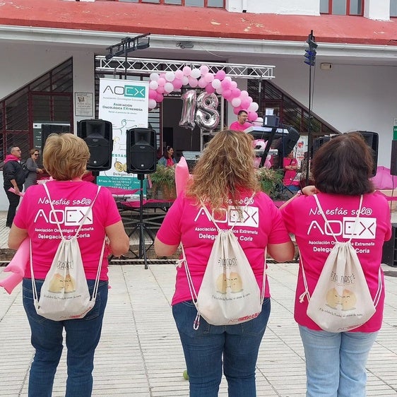La Marcha Rosa de Coria recauda más de 10.700 euros para la lucha contra el cáncer de mama