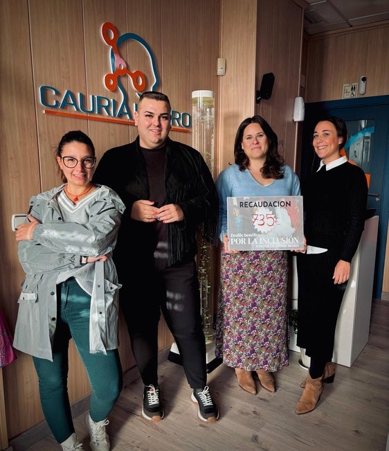Éxito rotundo del desfile de moda inclusivo en el Palacio Ducal de Alba