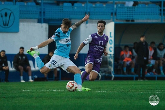 El CD Coria no consigue imponerse ante el líder