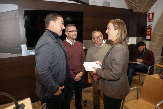Torrejoncillo se prepara para recibir una gran afluencia de público en el día más esperado del año para la localidad, 7 de diciembre, La Encamisá