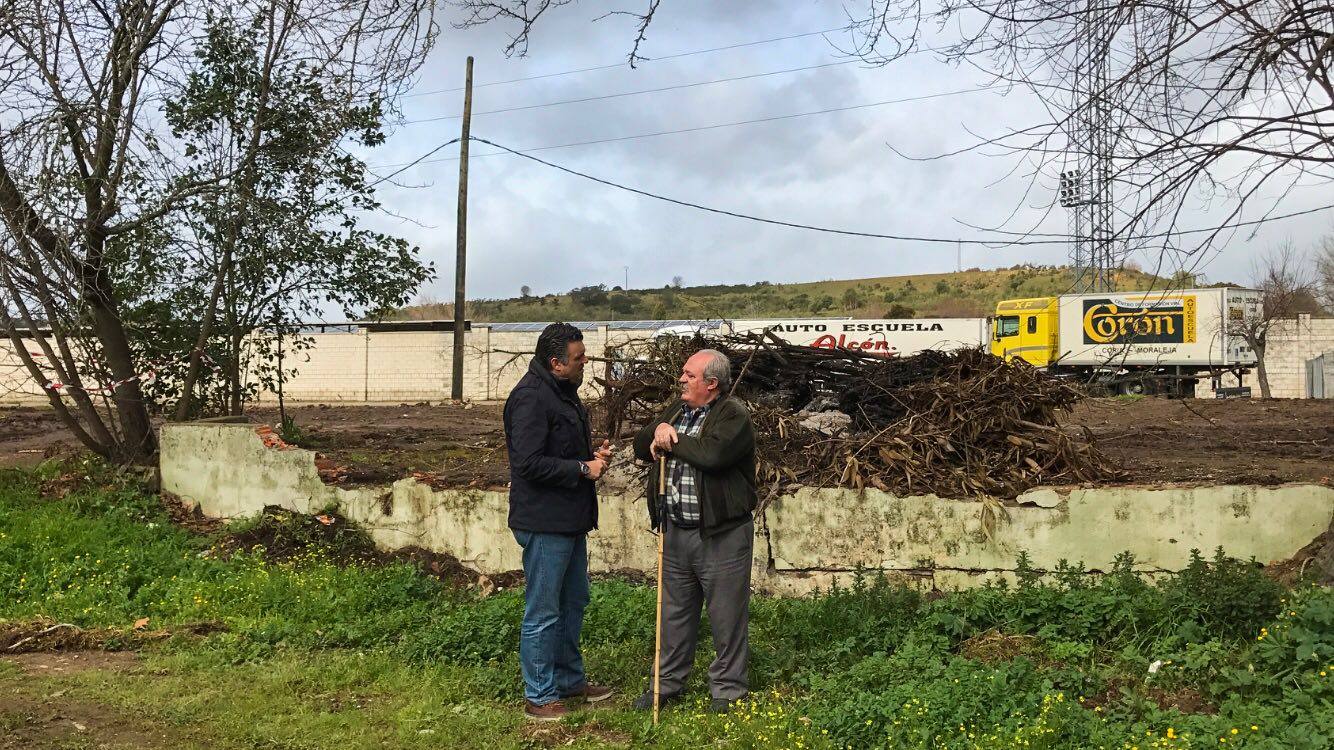 El alcalde de Coria con el último inquilino