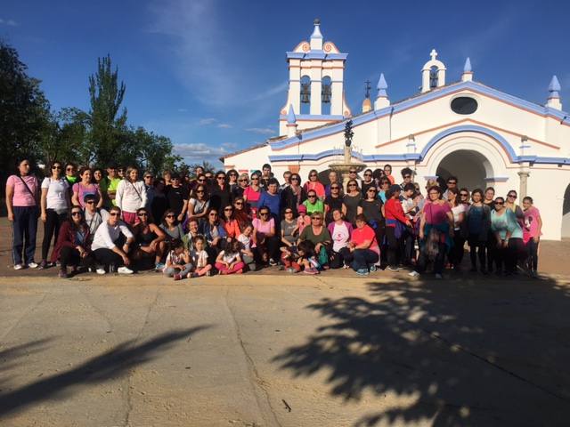 Participaron en la subida más de 70 senderistas