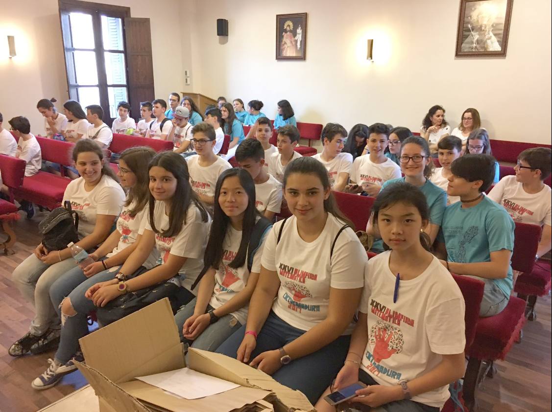 Alumnos participantes en el Salón de Plenos del Ayuntamiento