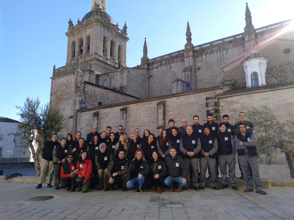 Alumnos-trabajadores de la escuela profesional Coria II