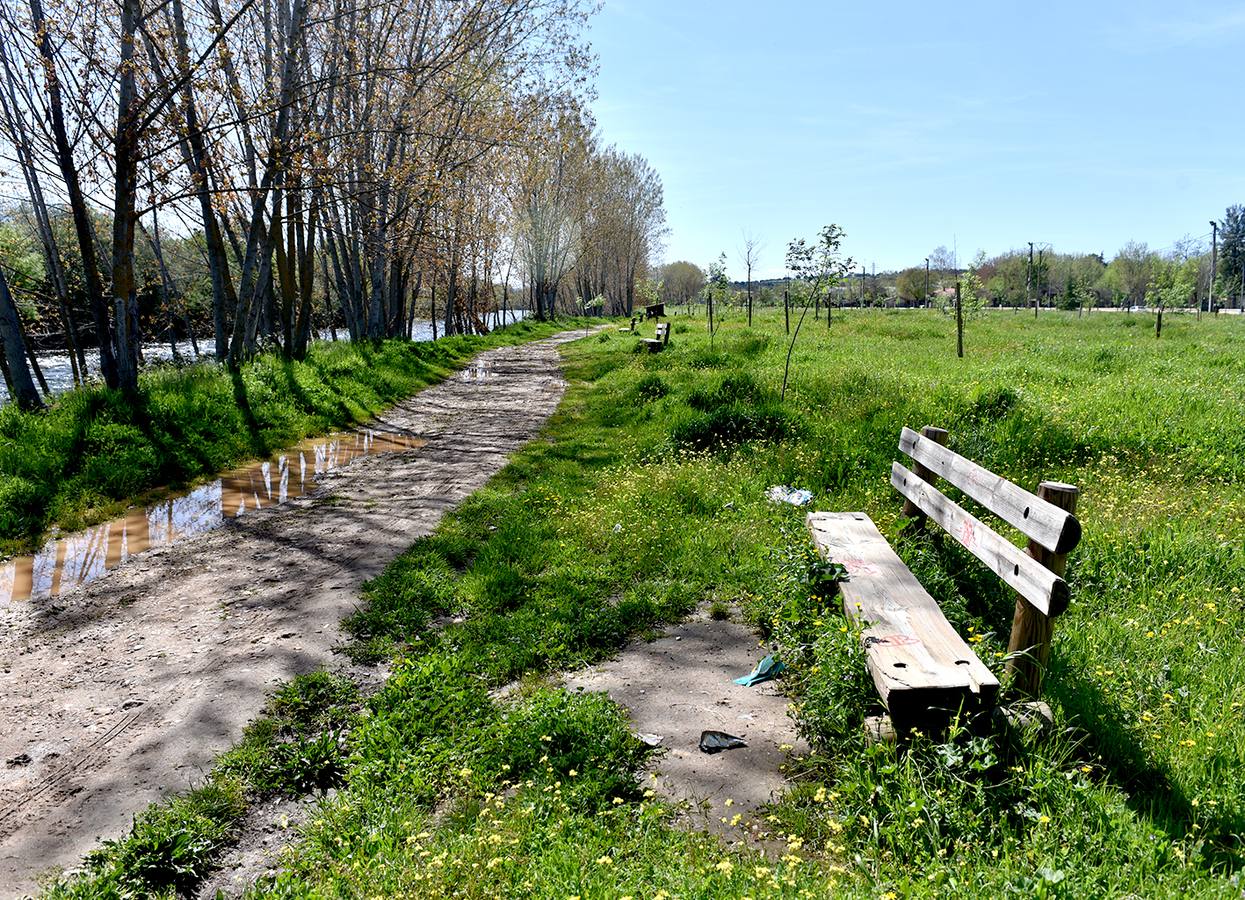 Paseo fluvial a su paso por la ciudadKARPINT