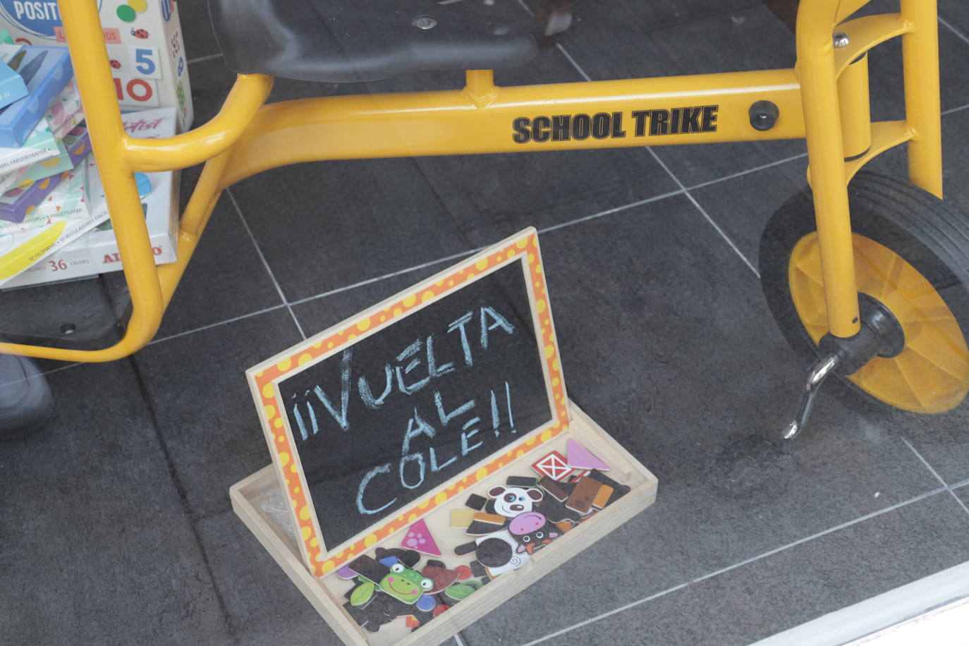 La vuelta al cole, también en los escaparates.