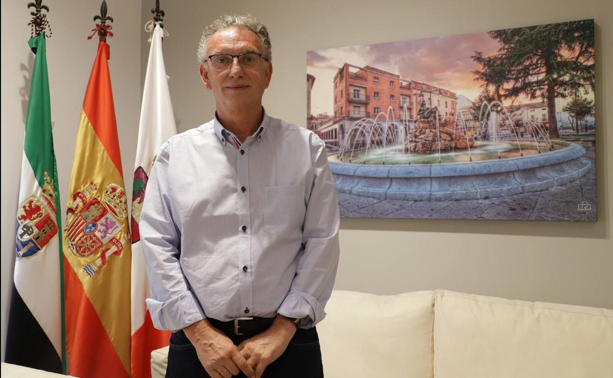 El alcalde, José Luis Quintana, en el Ayuntamiento. 