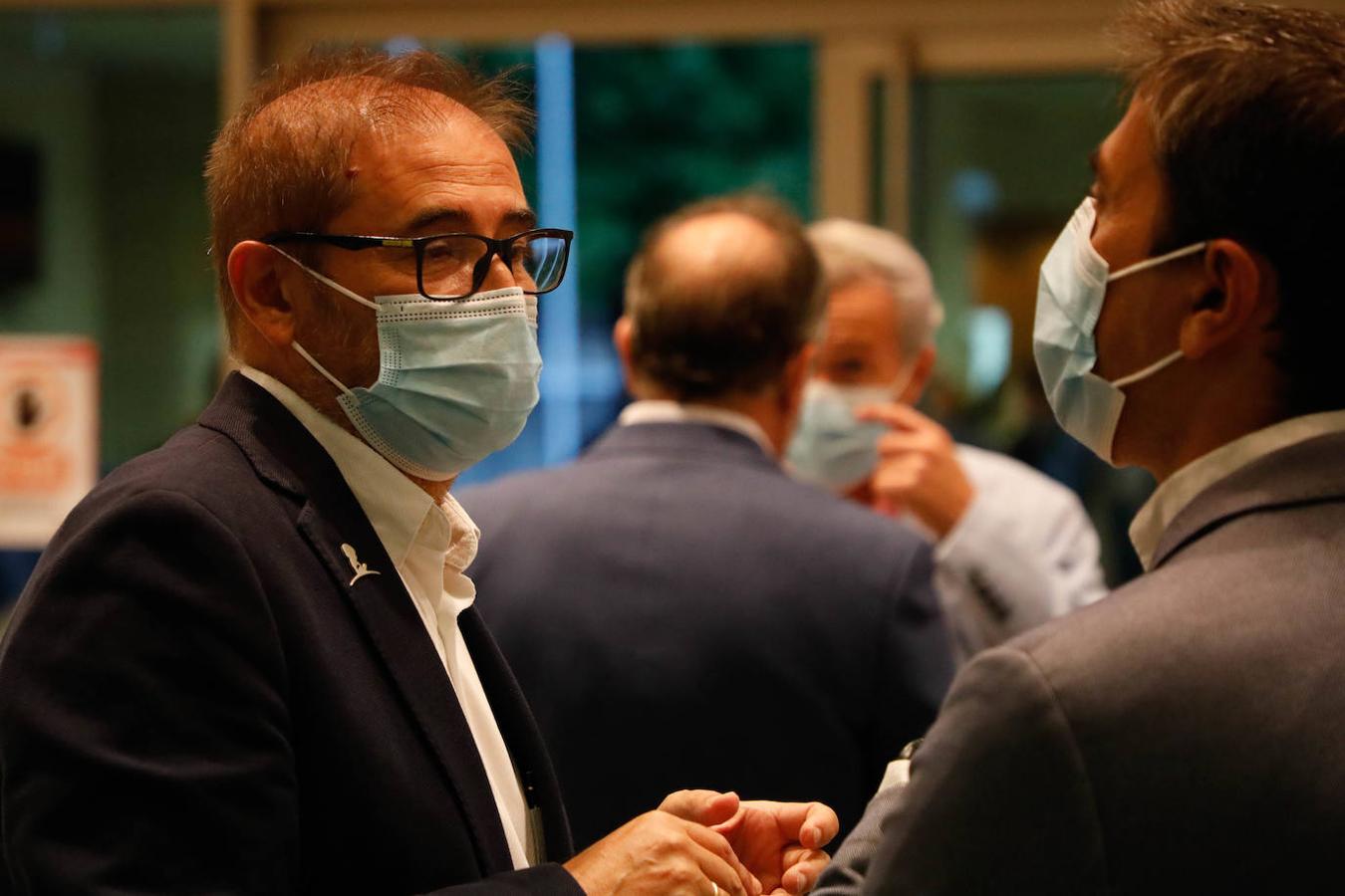 Un centenar de personas asistieron a la presentación