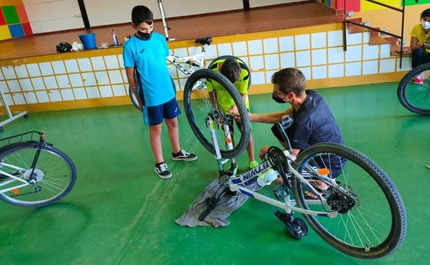 Taller de bicicletas. 