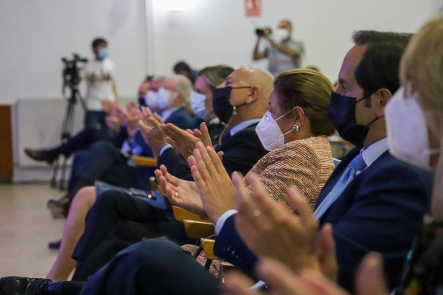 Alrededor de 230 personas han participado en este primer acto.