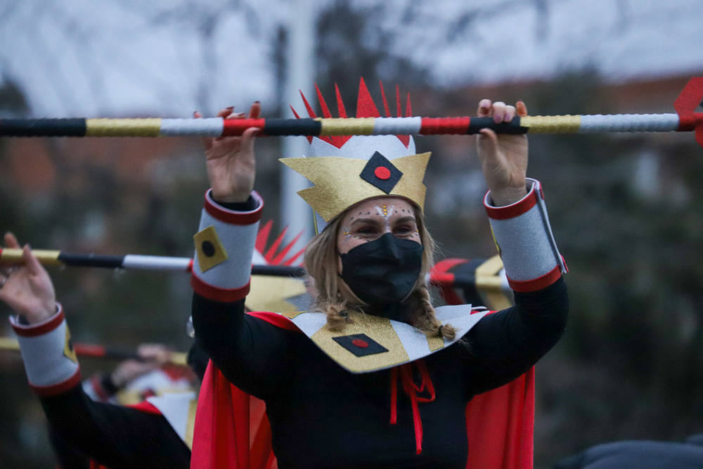 El mensaje de 'No a la guerra' estuvo presente en muchas de las comparsas. 