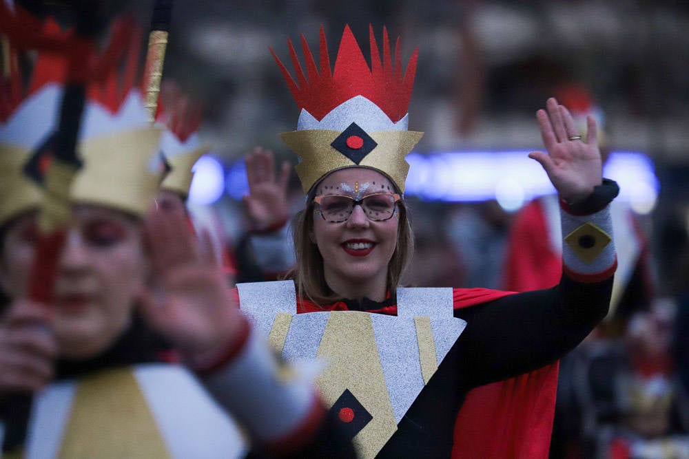 El mensaje de 'No a la guerra' estuvo presente en muchas de las comparsas. 