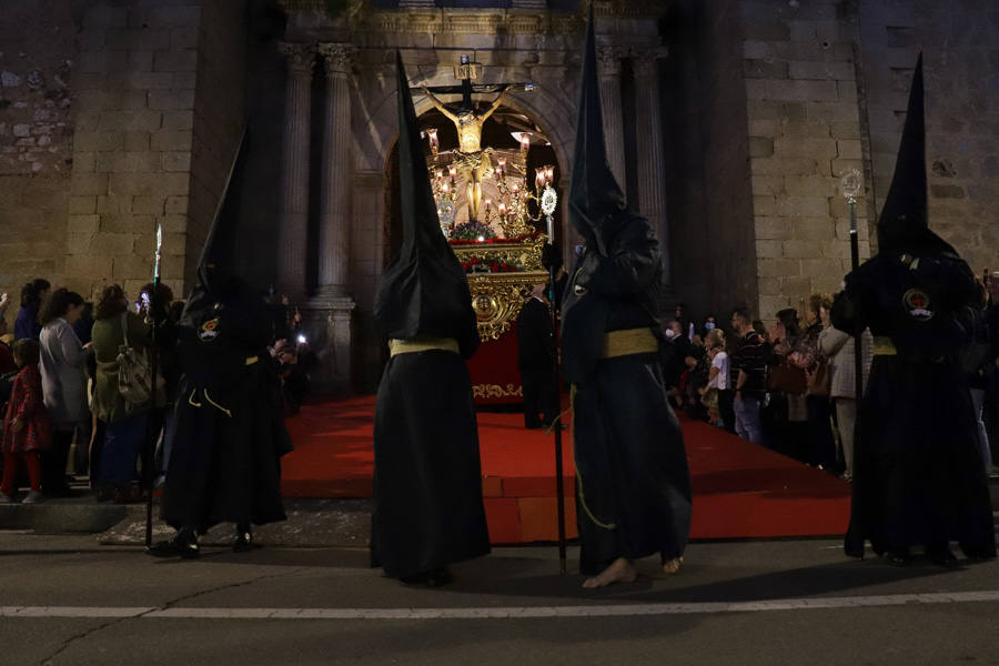 Emotiva procesión en la noche del Jueves Santo.