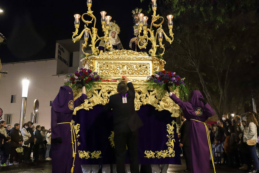 El Medinaceli y la Merced congregaron a muchos en la plaza de España.