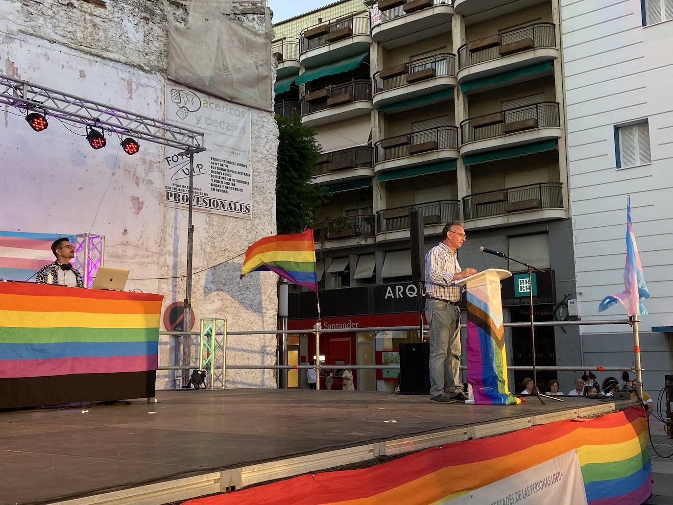 Fotos: Don Benito reivindica su Orgullo