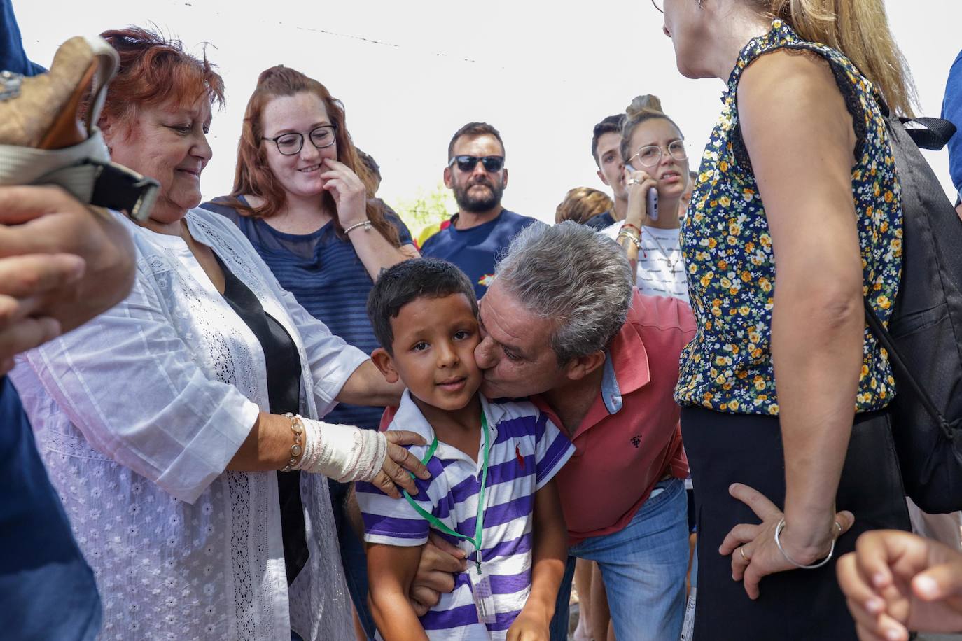 Despedida de los pequeños y sus familias en Don Benito.