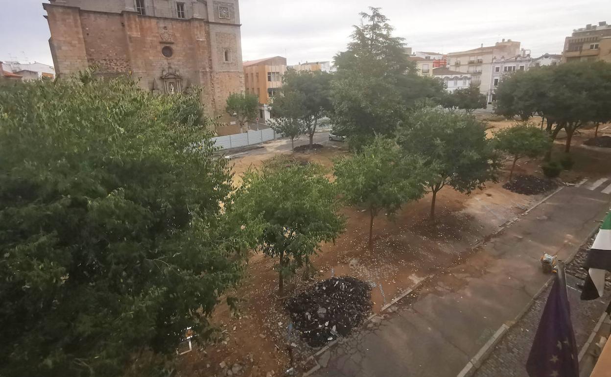 La plaza de España se cortará de forma puntual al tránsito peatonal por las obras