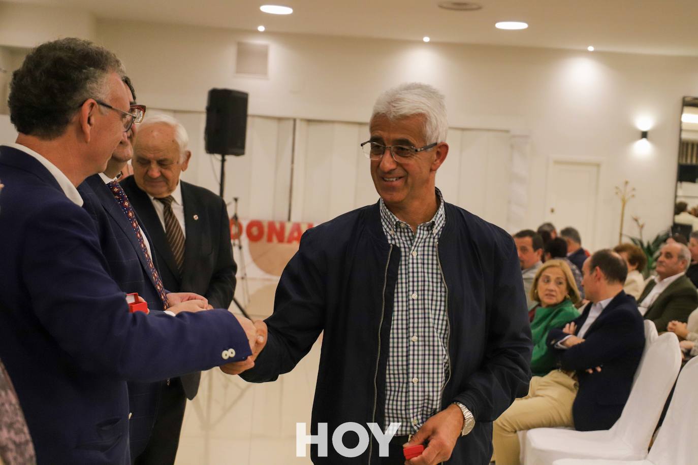 Los protagonistas fueron los donantes de sangre que recibieron distinciones por sus numerosas aportaciones.