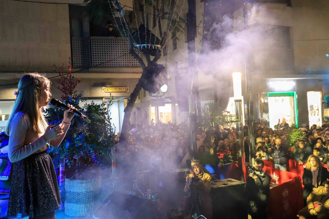 Carlos Sobera enciende la Navidad en Don Benito. 
