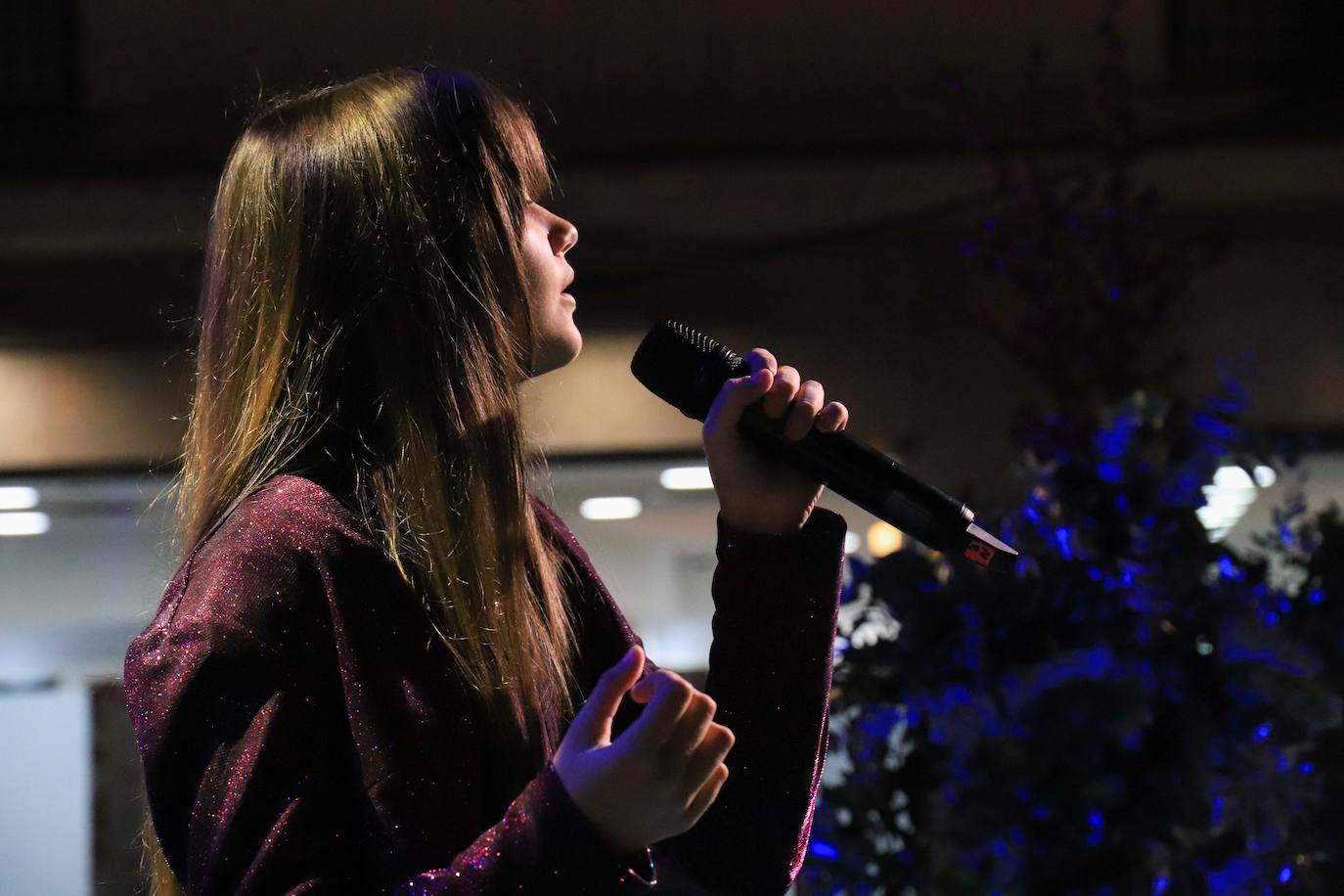 Carlos Sobera enciende la Navidad en Don Benito. 