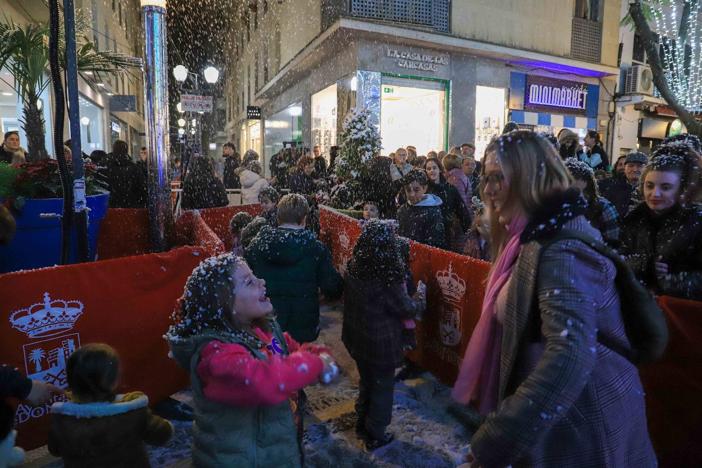 Carlos Sobera enciende la Navidad en Don Benito. 