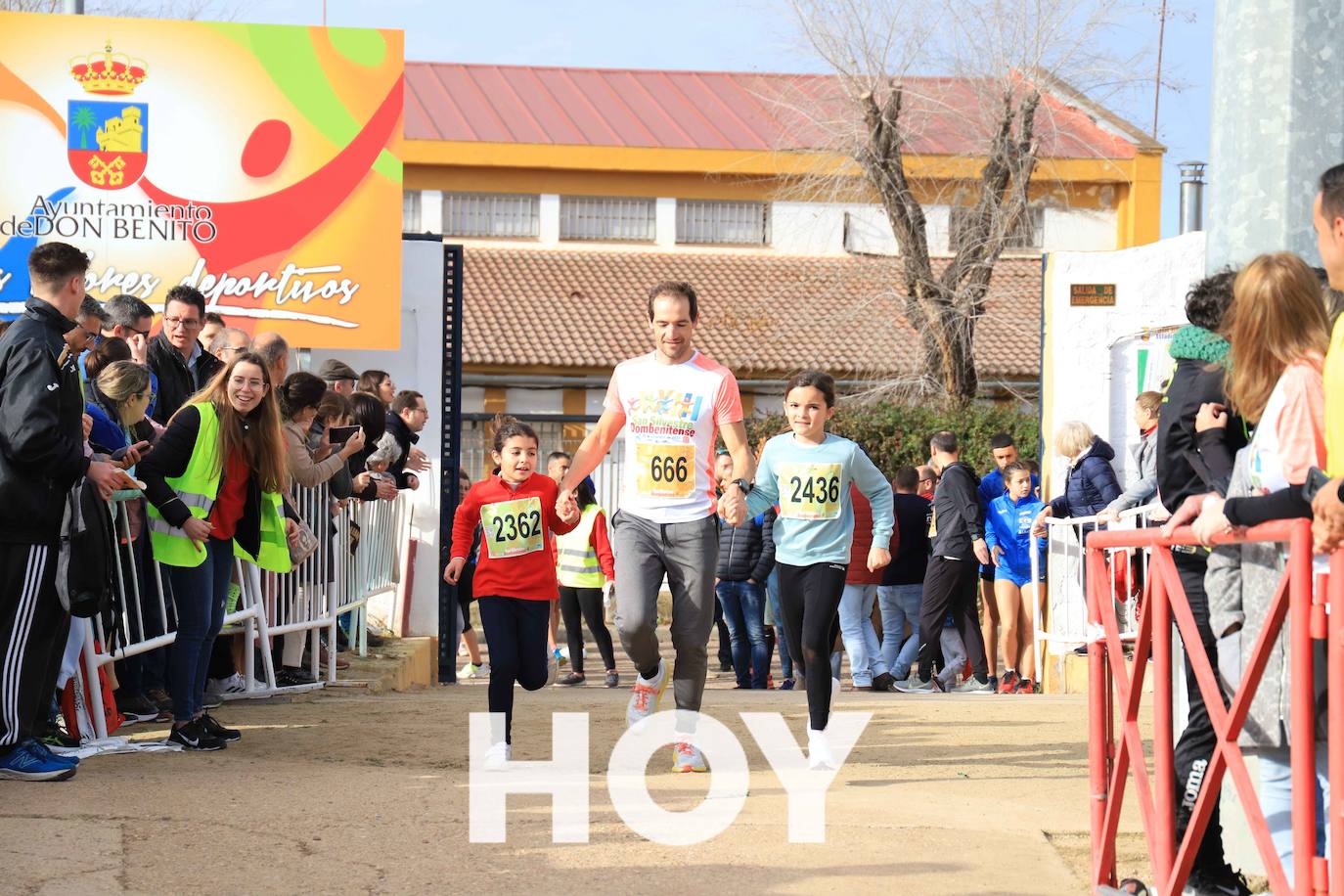 En la prueba no faltaron disfraces y diversión. 