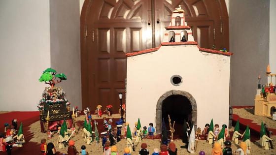 Los playmobil salen en procesión