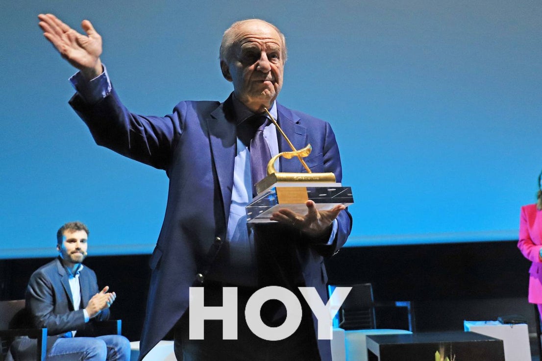 José María García, agradecido por el Premio Santiago Castelo