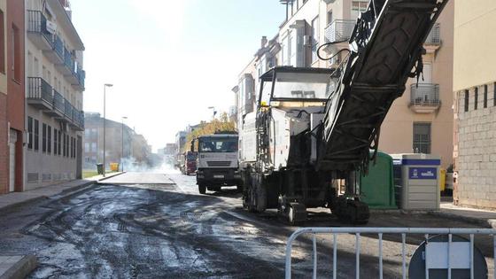 Comienzas las labores de asfaltado que afectarán a nueve zonas