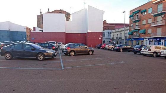 El Consistorio comprará otros dos solares para aparcamientos