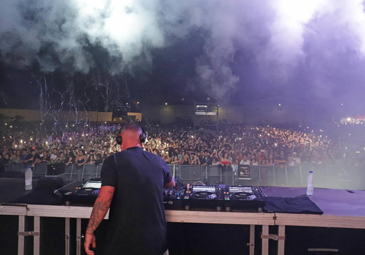 Festejos propone adecuar el Recinto Arena Las Cumbres
