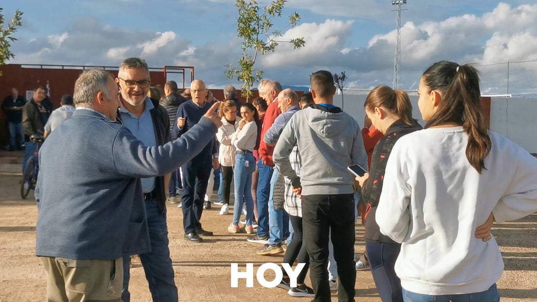 Gran expectación para las primeras entradas del Hernán Cortés - Betis