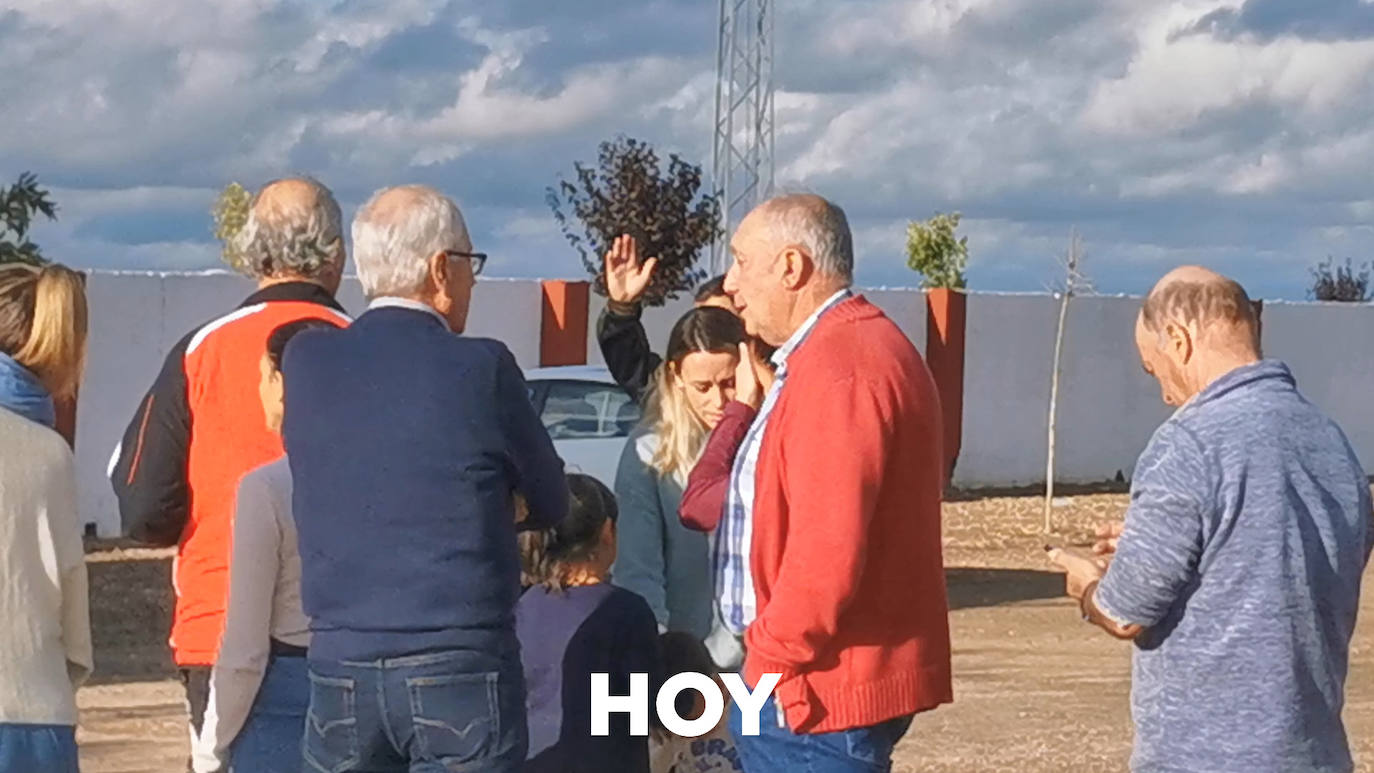 Gran expectación para las primeras entradas del Hernán Cortés - Betis