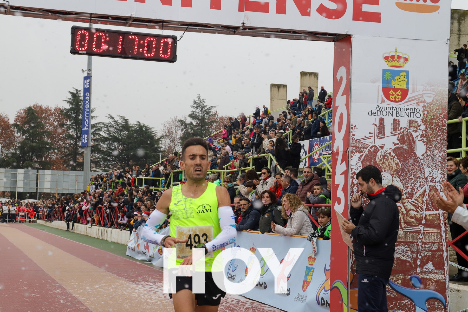 Diversión en la Sansilvestre Dombenitense para despedir el 2023