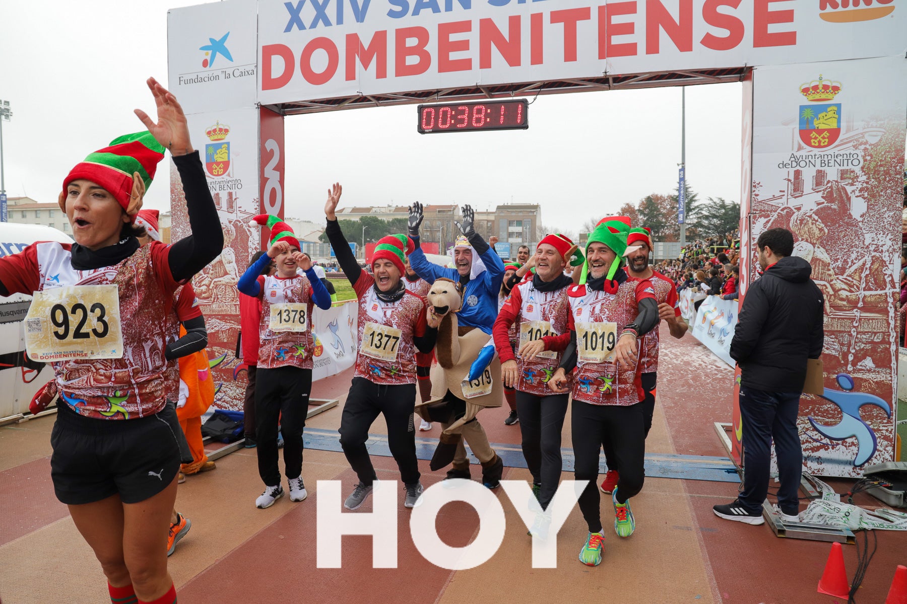Diversión en la Sansilvestre Dombenitense para despedir el 2023