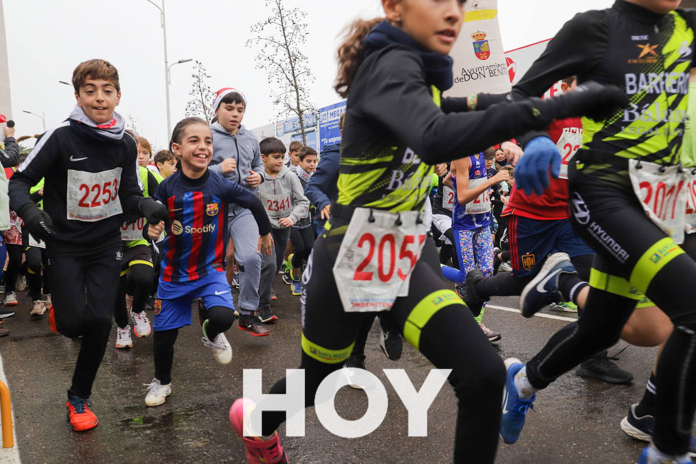Los más pequeños disfrutan de la Sansilvestre Dombenitense