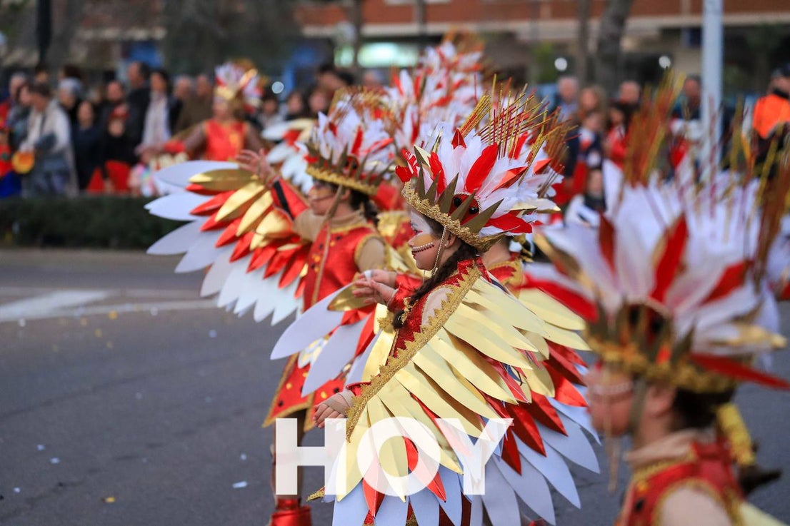 El desfile de este sábado contó con quince agrupaciones con un alto nivel. 