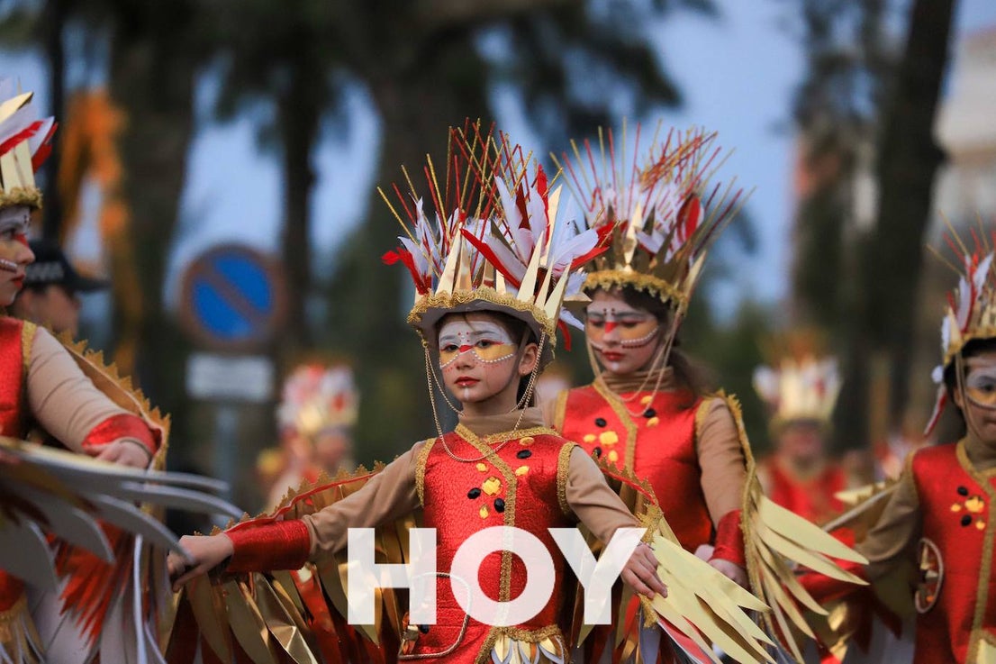 El desfile de este sábado contó con quince agrupaciones con un alto nivel. 